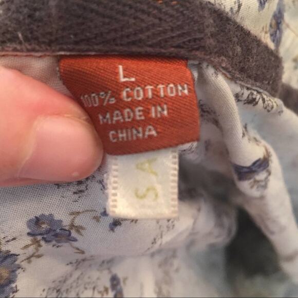 Tommy Bahama L Men button down t-shirt - Picture 4 of 8